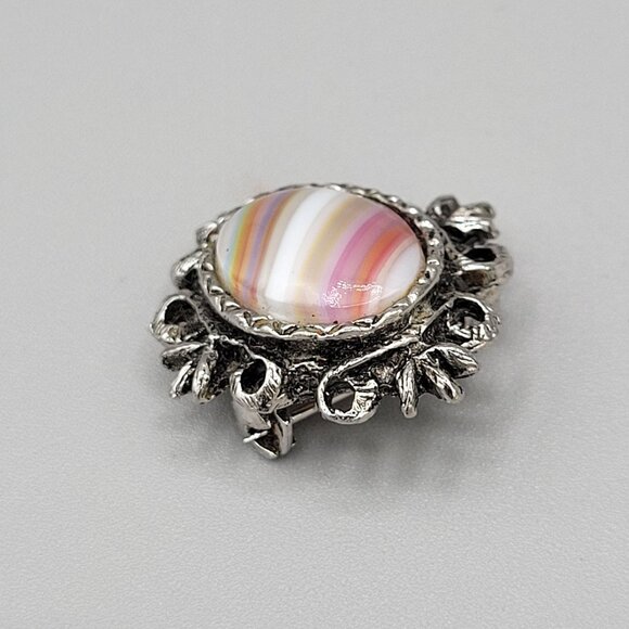 Womens Multi Band Agate Brooch Pin Silver Tone Filigree Work Accent Size 1"x1" - Picture 2 of 7